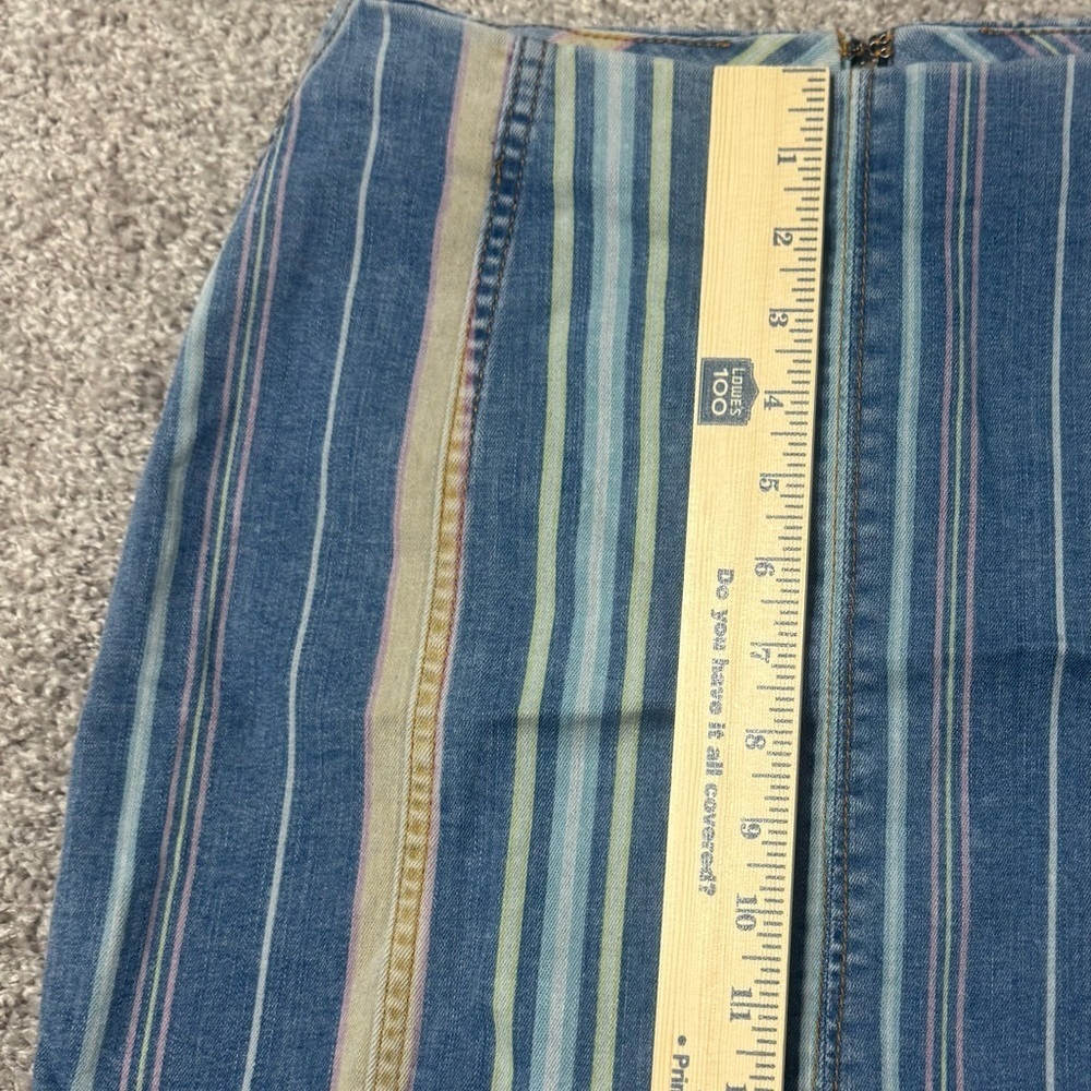 Like new! Adorable denim blue jean striped mini skirt wild fable size 2 - Picture 6 of 6